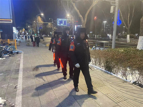 我司参与元宵节趵突泉附近的安保巡逻任务并受领导表扬
